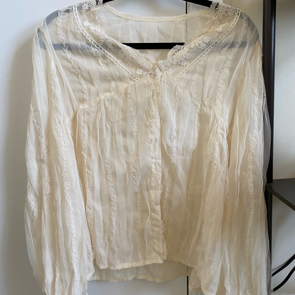 Sheer blouse - Picture 3 of 4